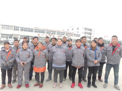 噴涂生產(chǎn)團(tuán)隊(duì)